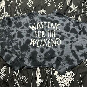 “Waiting for the Weekend” cropped long sleeve
